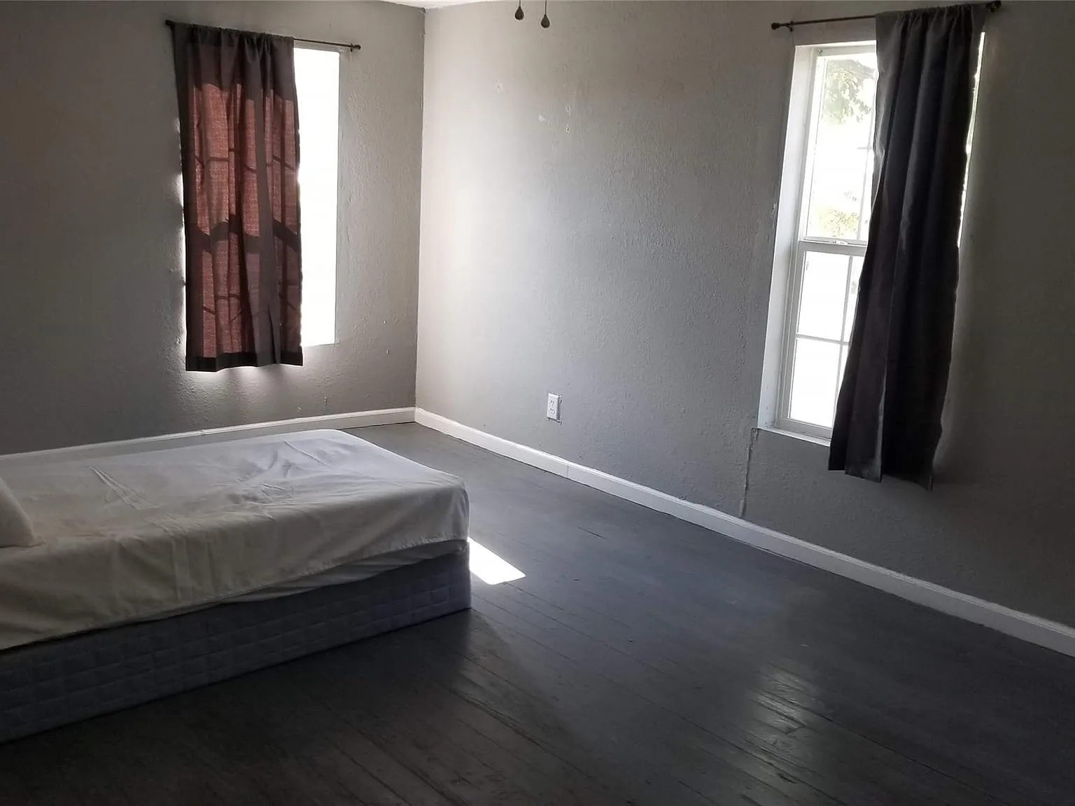 4 bed, 3.0 bath, 1920 sqft, $3,600 — Photo 4