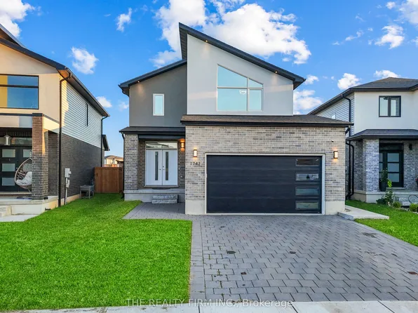 1742 Applerock Ave, London, ON N6G 0X7