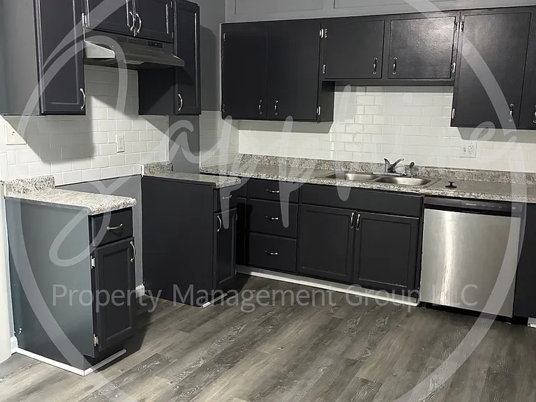 8609 E 114th Ter — Photo 6
