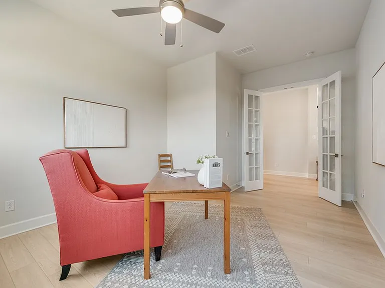 2201 Peters Colony Dr — Photo 18