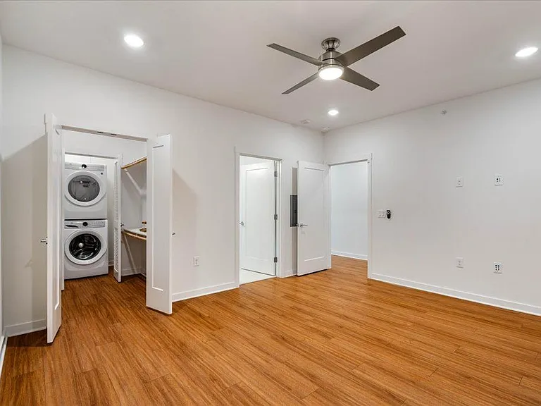 4361 S Congress Ave #323 — Photo 11