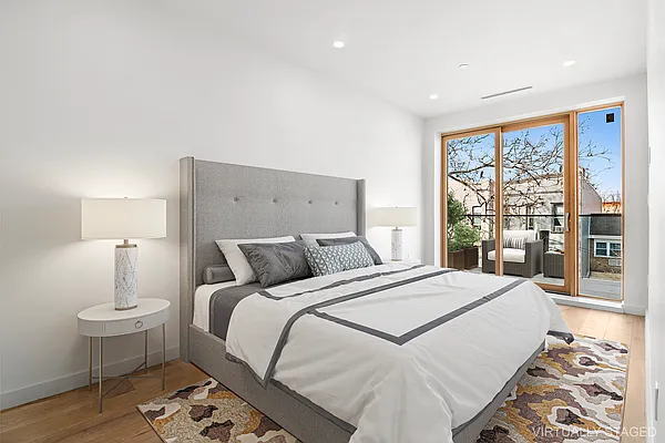 Rented by Compass | media 14