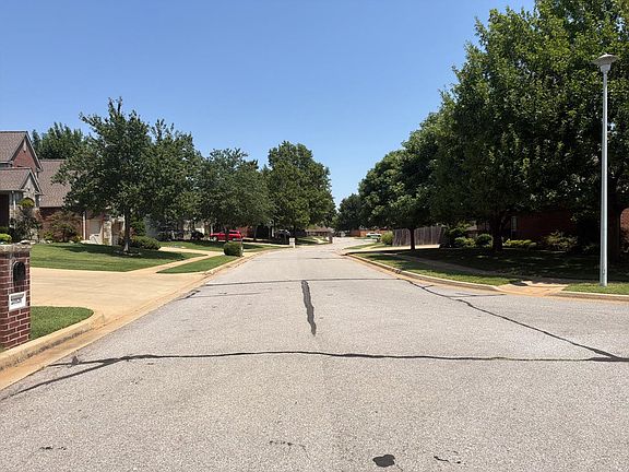 4th image of 10930 S 88th East Ave
