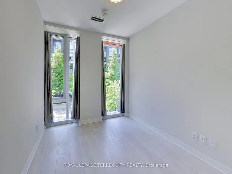 180 Mill St #S132 — Photo 27