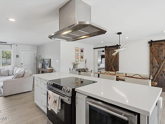 3rd image of 8601 E WINDSOR Avenue E