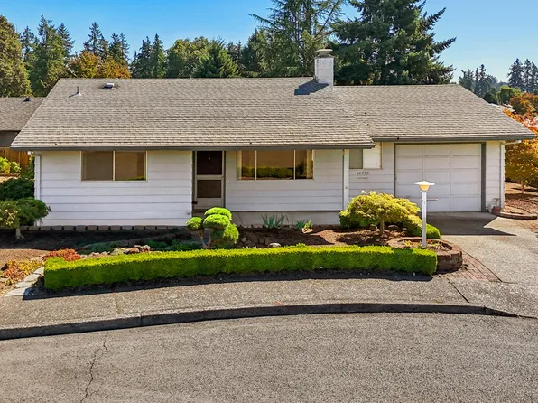 12473 SW King George Dr, King City, OR 97224