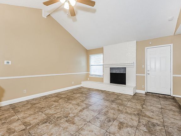 5th image of 6424 Canyon Cir