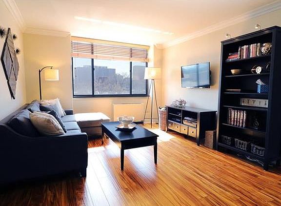 5th image of 700 E 8th St Unit 6T