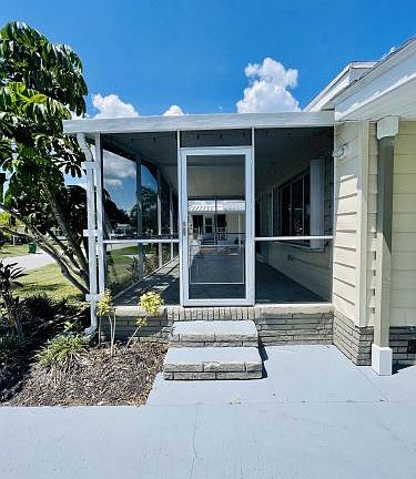 3rd image of 859 Cashew Cir