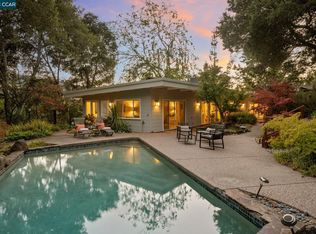 41 Bobolink Rd, Orinda, CA 94563