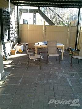 4th image of 777 Forest Ave