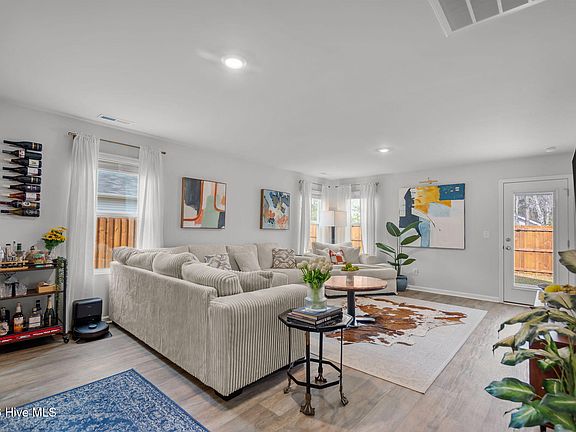 3rd image of 5256 Soybean Drive NE