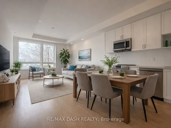 1130 Briar Hill Ave Unit 204, Toronto, ON M6B 1M7