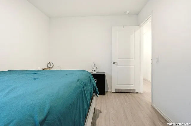 4438 Zoe Pass — Photo 13