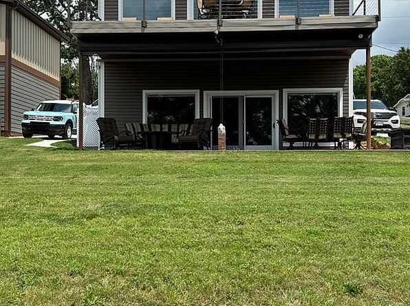 67 Fishermans Tale Ln
