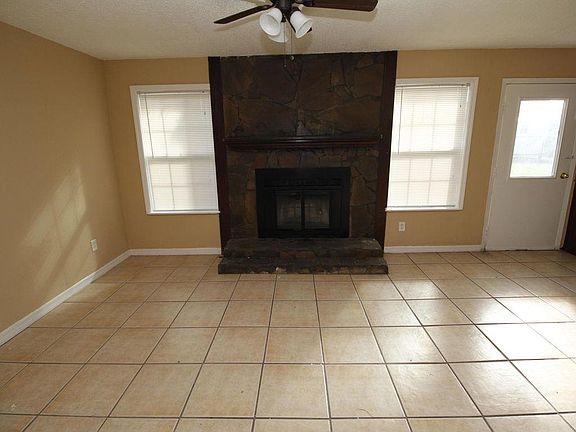 4th image of 1508 Talbott St SE