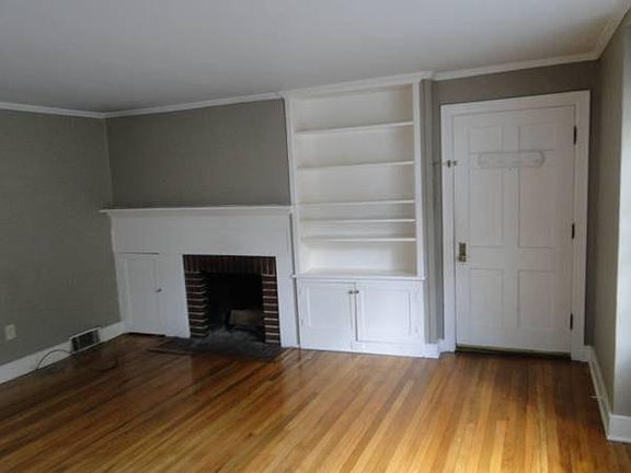 3rd image of 813 Beechwood St APT 2