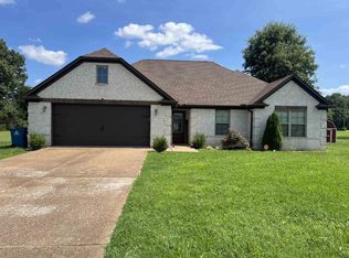 6008 Dove Hollow Dr, Humboldt, TN 38343
