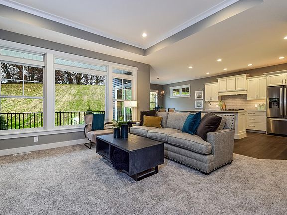 3rd image of 4510 Ashford Dr NE #16
