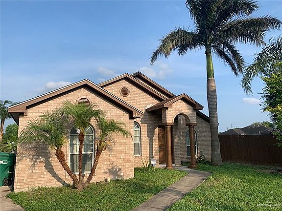 2nd image of 1208 E Nell Pool Dr