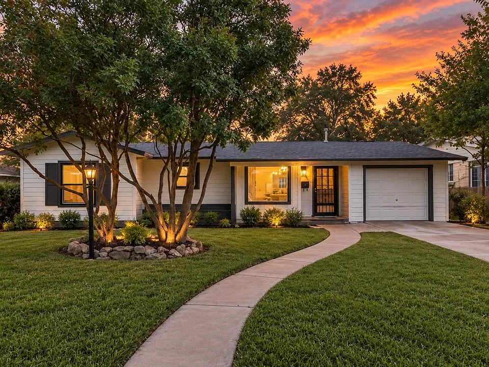 126 Addax Dr