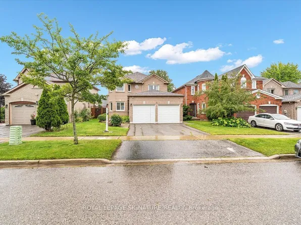 3 Griffen Pl, Whitby, ON L1R 2N5
