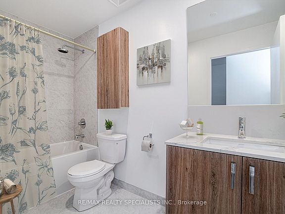 5th image of 1787 Saint Clair Ave #912