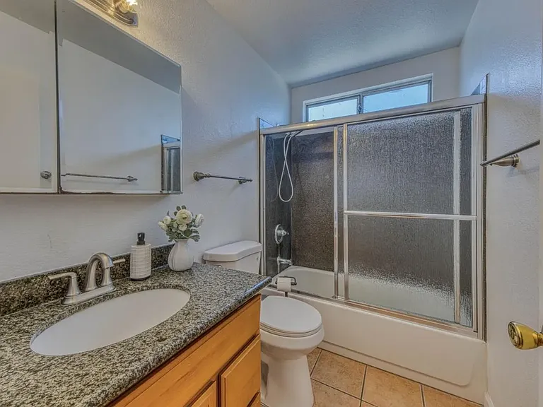 312 Grace Cir — Photo 18