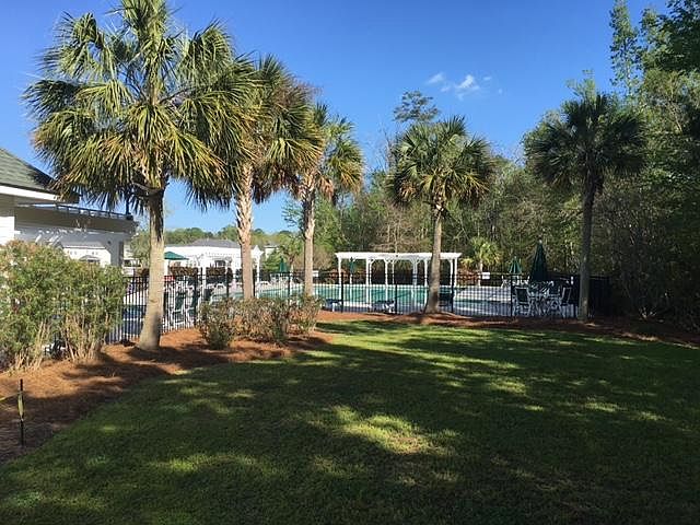 2nd image of 173 Back Tee Cir