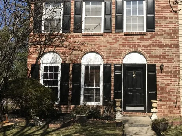 11 Bristol Dr #11, North Brunswick, NJ 08902