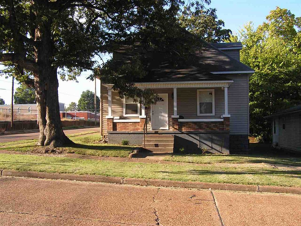 1st image of 849 Poplar St