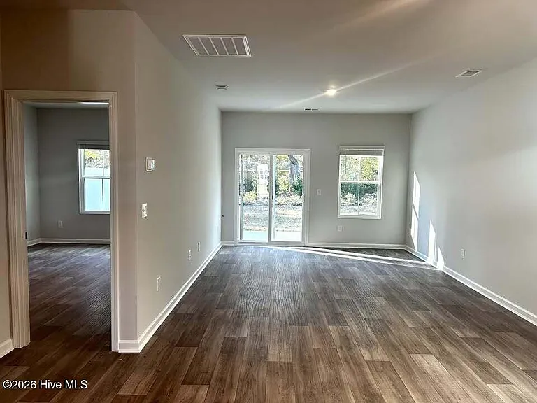 1745 Hunting Harris Ct SW — Photo 2