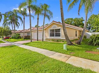Silver Lakes At Pembroke, Pembroke Pines, FL 33029