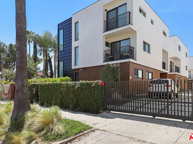 921 N Mariposa Ave — Photo 4
