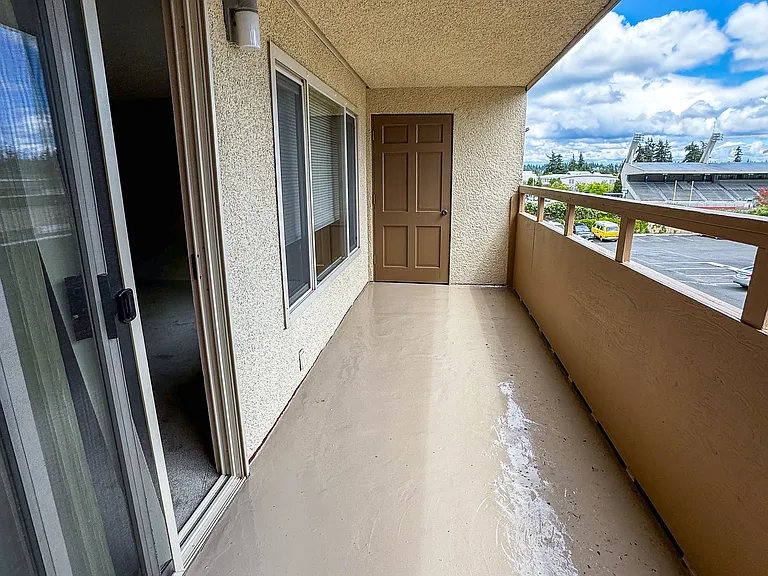 80th Ave W — Photo 5
