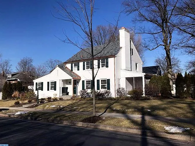 617 Lake Ave photo 1