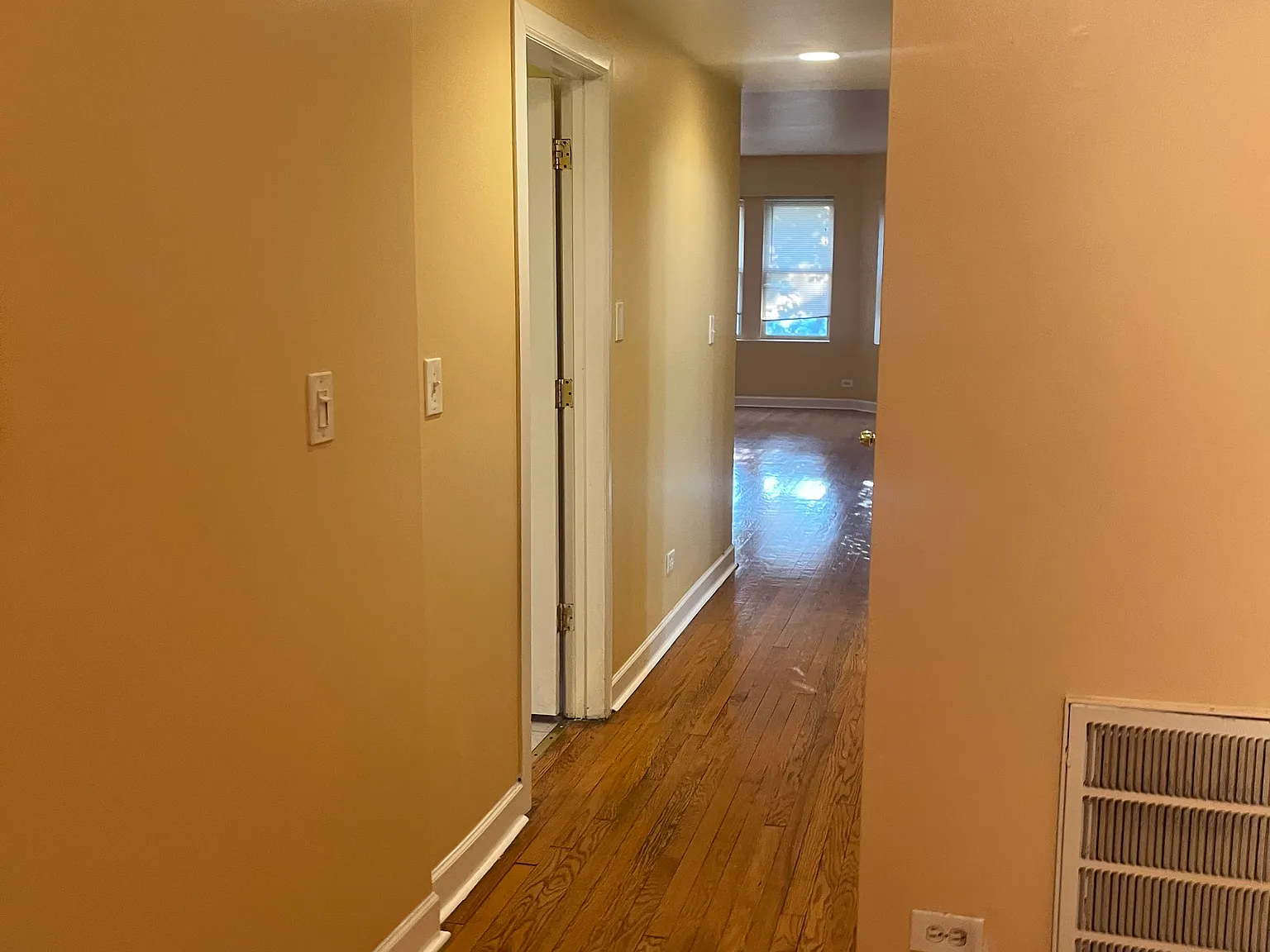 3 bed, 1.5 bath, $1,800 — Photo 3