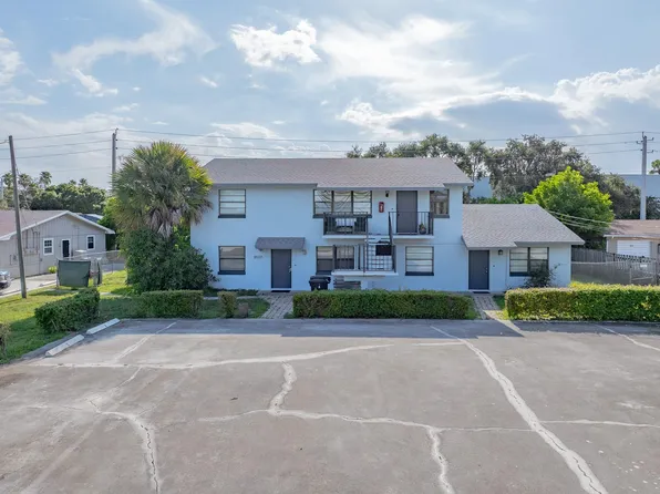 8507 Sunset Dr, Palm Beach Gardens, FL 33410