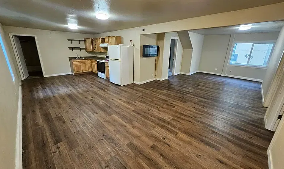 3 bed, 1200 sqft, $1,495 — Photo 1