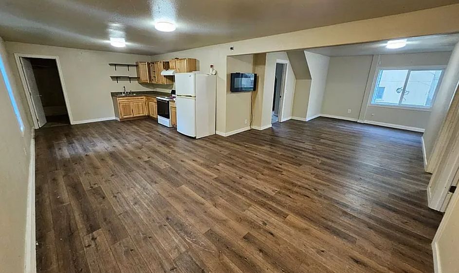 1st image of 51287 Hatfield Rd Unit B
