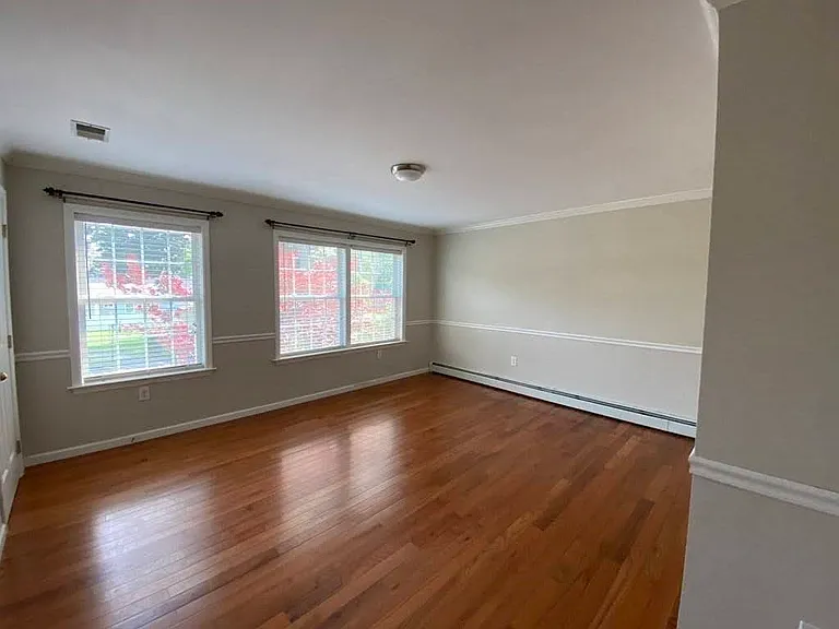 37 Glen Ave #28 — Photo 9