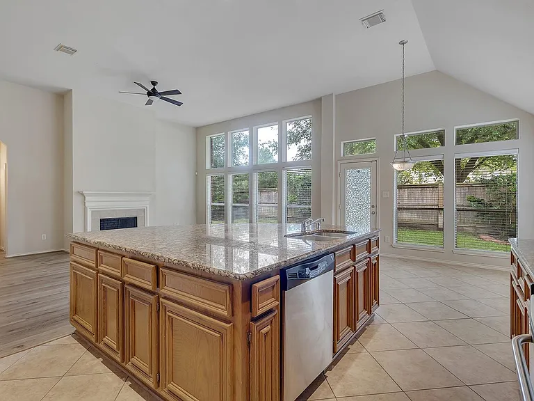 3711 Rocky Ledge Ln — Photo 13