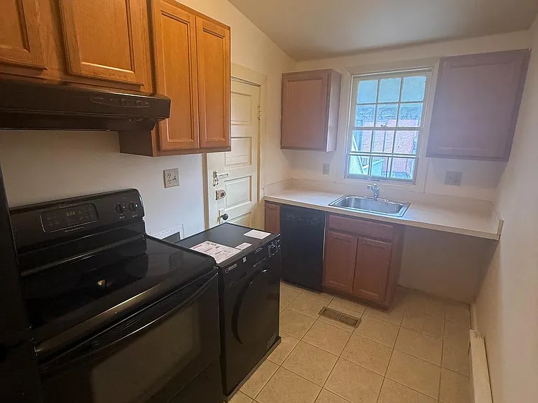 221 S Market St #2 — Photo 11