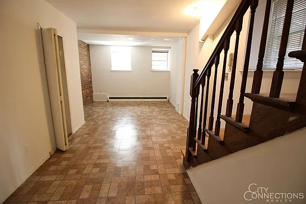 Rented by City Connections Realty | media 16