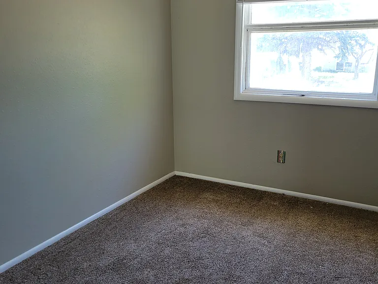 1461 Christensen Dr — Photo 12