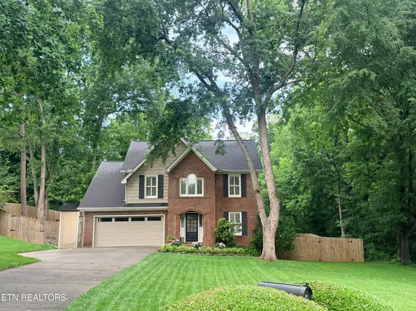 702 Knight Bridge Rd, Maryville, TN 37803
