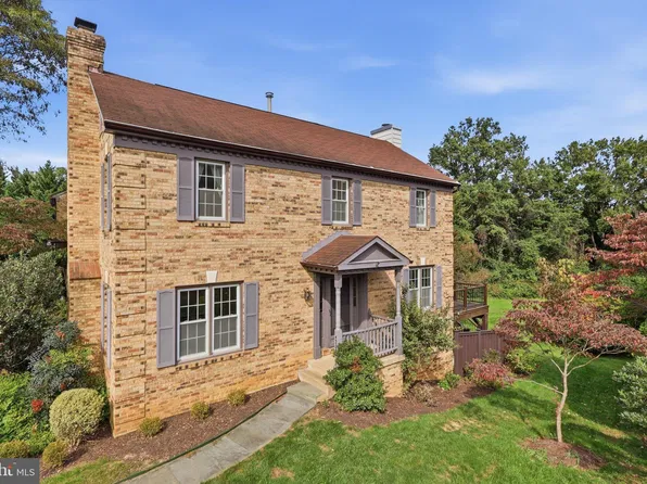 4535 Sawgrass Ct, Alexandria, VA 22312