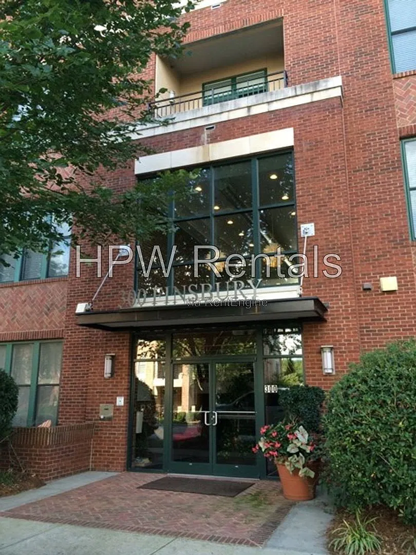 2 bed, 2.0 bath, 1295 sqft, $1,800 — Photo 2