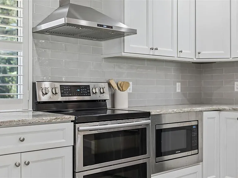 523 Fern St — Photo 10
