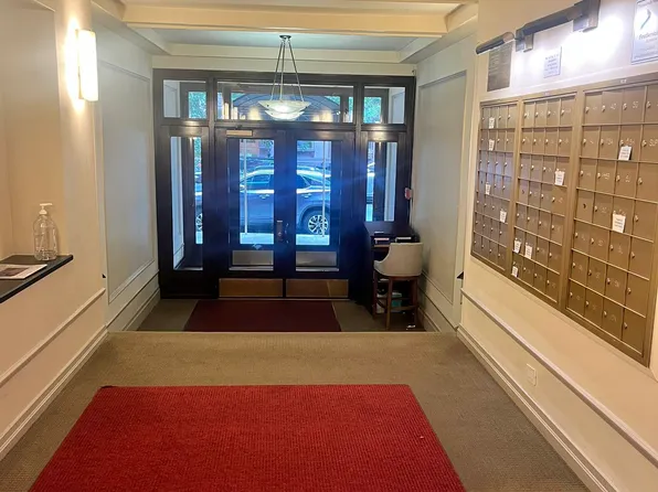 330 East 83rd Street image 6 of 20